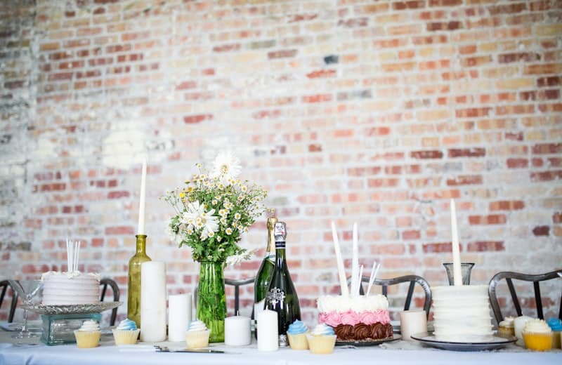 Reception table setting